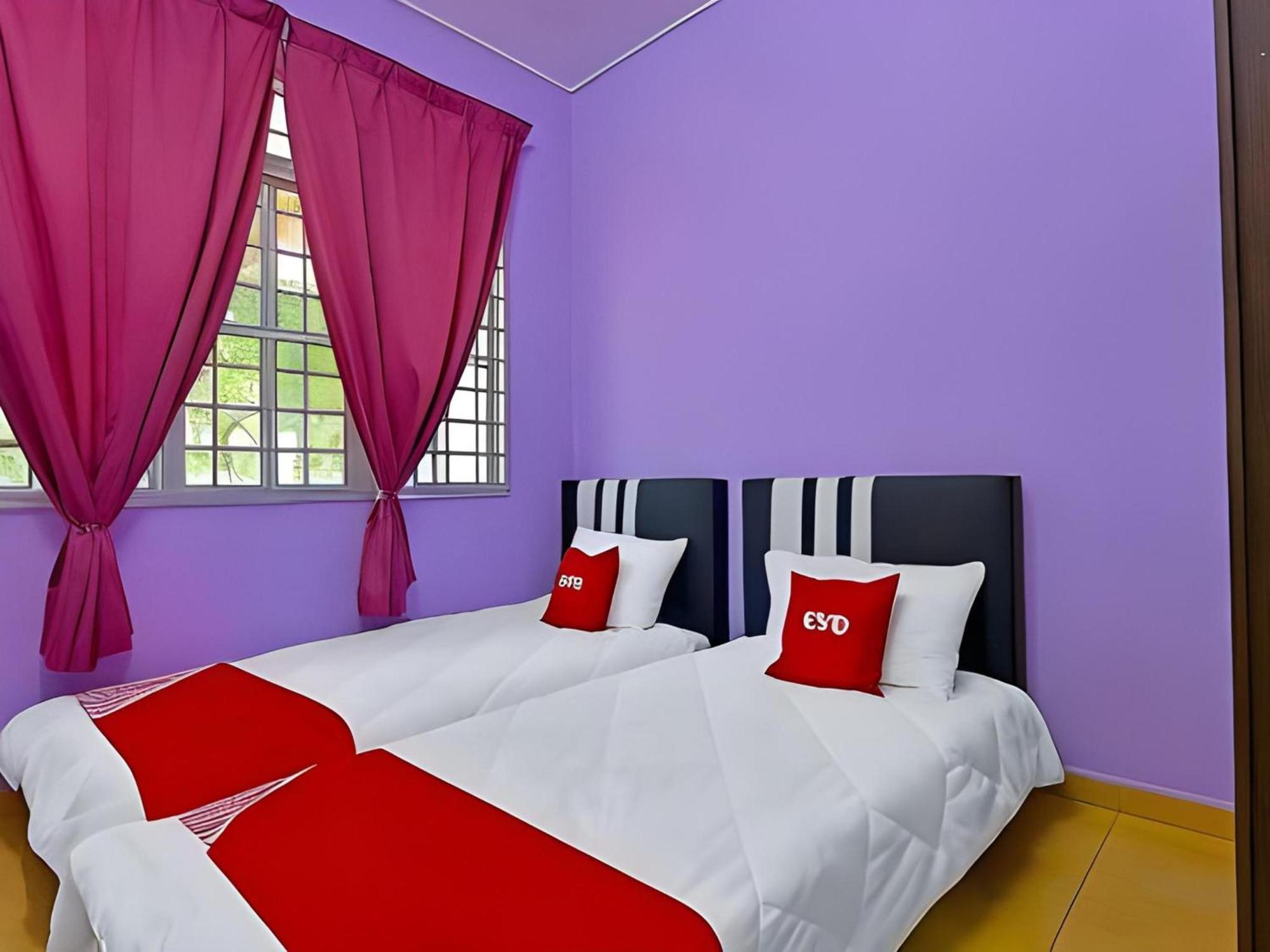 Oyo 90744 Bari Indah Beach Resort Kuala Terengganu Eksteriør billede